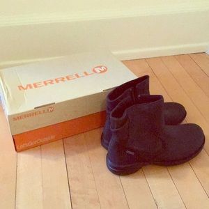 Black Merrill Captiva Mid Waterproof. Size 7.5